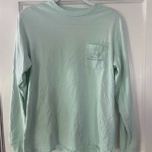 Vineyard Vines long sleeve, size Men’s S